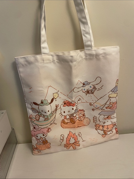 Hello Kitty Handbags - Hello Kitty Campfire Canvas Tote in White, Pink & Tan